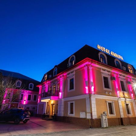 Hotel Europa ทาร์กู จิอู ภายนอก รูปภาพ