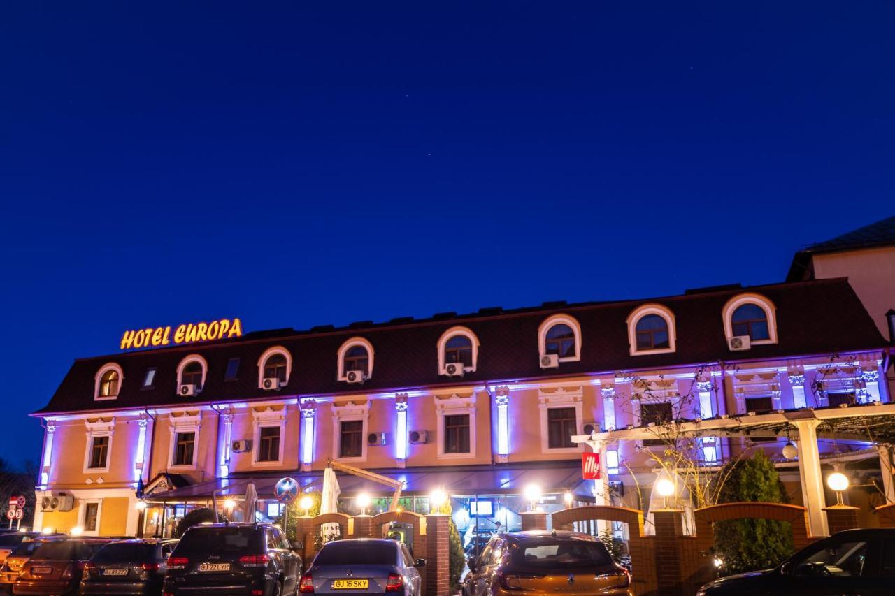 Hotel Europa ทาร์กู จิอู ภายนอก รูปภาพ