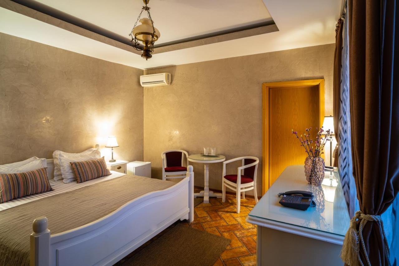 Hotel Europa ทาร์กู จิอู ภายนอก รูปภาพ