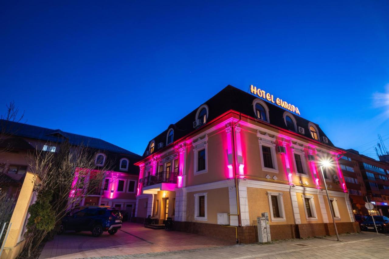 Hotel Europa ทาร์กู จิอู ภายนอก รูปภาพ