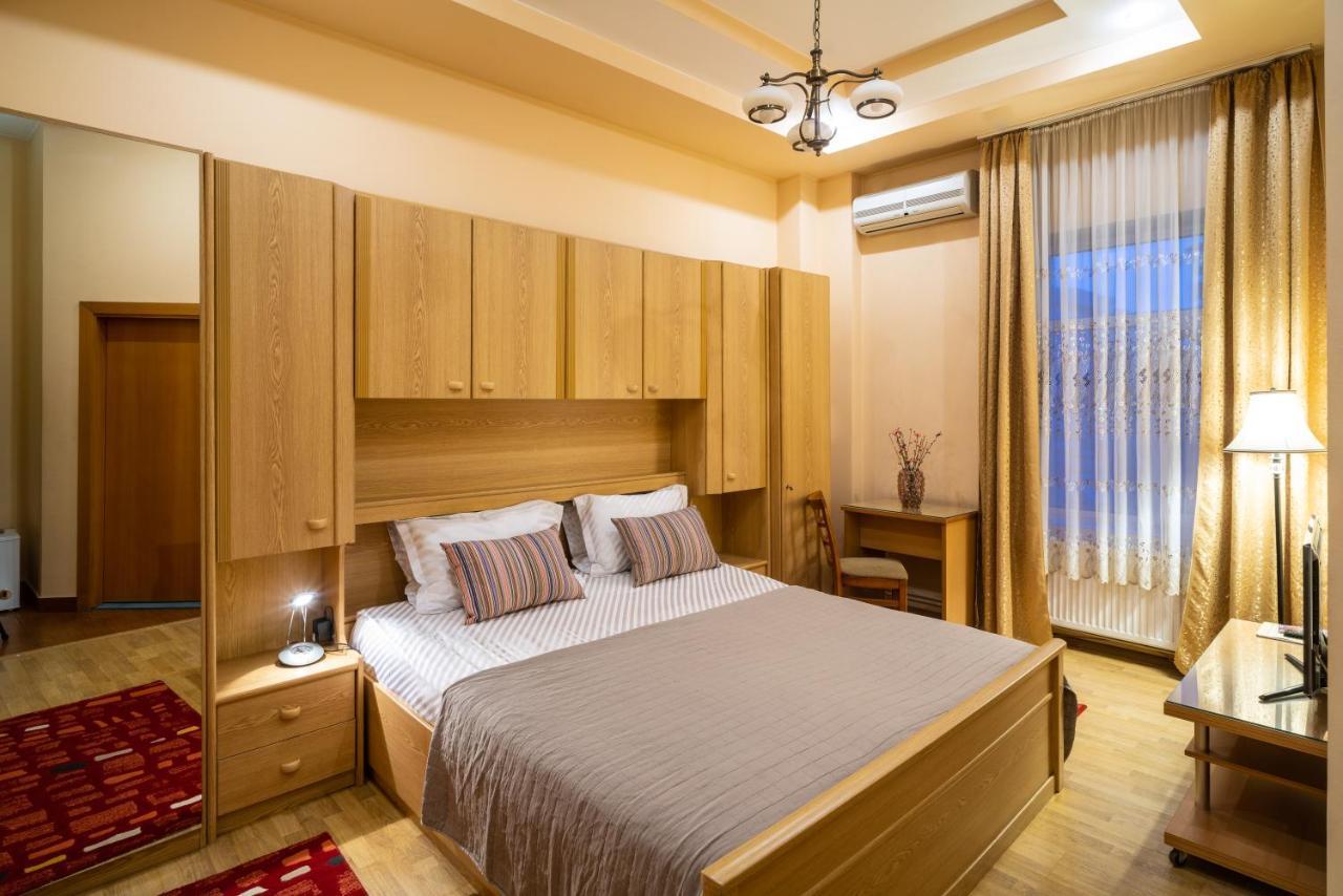 Hotel Europa ทาร์กู จิอู ภายนอก รูปภาพ